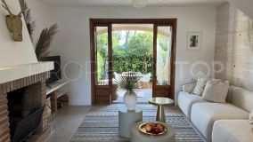 2 bedrooms town house for sale in Cala Blanca