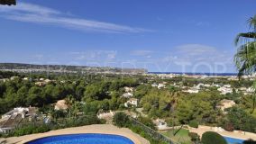Exclusive property with sea views located close to the Arenal beach in Jávea.