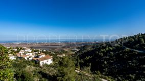 Mediterranean villa with pool for sale in Monte Pego.