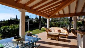 Villa a la venta con 5 dormitorios en Pueblo