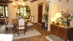 Buy country house in Pedreguer with 4 bedrooms
