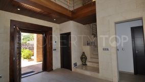 Puerta Fenicia 5 bedrooms villa for sale