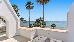 Penthouse for sale in Dominion Beach, Estepona East