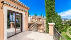 Town House for sale in El Velerin, Estepona East