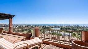 Penthouse for sale in Royal Flamingos, Benahavis