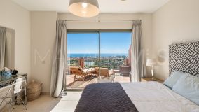 Penthouse for sale in Royal Flamingos, Benahavis