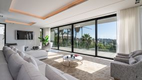 Villa for sale in Los Flamingos, Benahavis