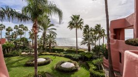 Atico Duplex en venta en Menara Beach, Estepona Este