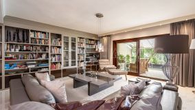 Town House for sale in El Velerin, Estepona East