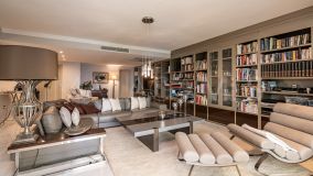 Town House for sale in El Velerin, Estepona East