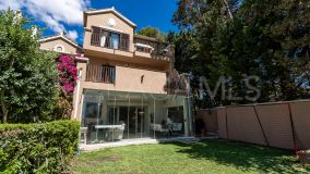 Maison de Ville for sale in El Velerin, Estepona Est