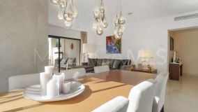 Markplanslägenhet for sale in Los Capanes del Golf, Benahavis