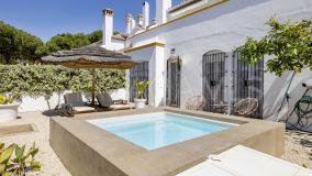 Appartement rez de chaussée for sale in Benamara, Estepona Est