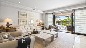 Ground Floor Duplex for sale in Laguna de Banus, Marbella - Puerto Banus