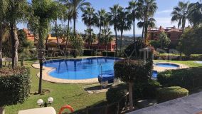 Apartment for rent in La Reserva de Marbella with sea and pool view