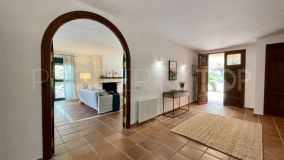 Villa for sale in Zona B with 4 bedrooms