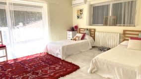4 bedrooms villa in Zona C for sale