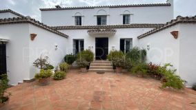 Villa for sale in Zona A
