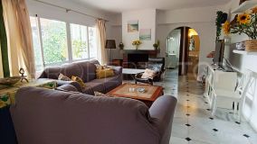 4 bedrooms chalet for sale in Estepona