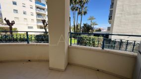 Apartment for sale in Estepona