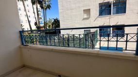 Apartment for sale in Estepona