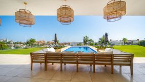 Villa en venta en La Alqueria, Benahavis