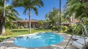 Villa zu verkaufen in Atalaya de Rio Verde, Nueva Andalucia