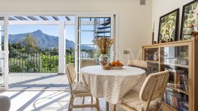Reihenhaus zu verkaufen in Aloha Pueblo, Nueva Andalucia