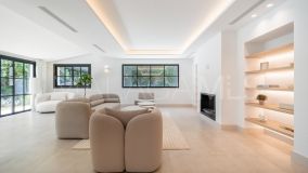 Villa en venta en Fuente del Espanto, Benahavis