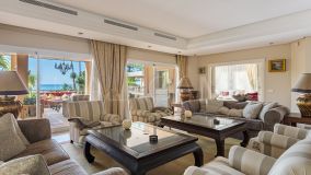Villa zu verkaufen in Estepona