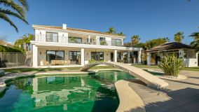 Villa zu verkaufen in Elviria, Marbella Ost
