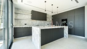 Villa for sale in Hacienda las Chapas, Marbella Est