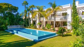 Villa for sale in Casasola, Estepona Est
