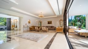 Villa for sale in Casasola, Estepona Est