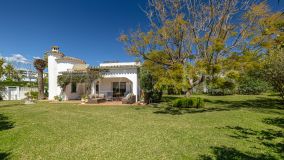 Villa for sale in Las Chapas, Marbella East