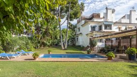 Einfamilienhaushälfte zu verkaufen in Nueva Andalucia, Marbella