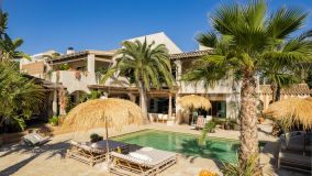 Villa for sale in Los Monteros, Marbella Öst