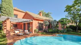 Villa for sale in El Higueral, Marbella City