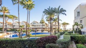 Appartement rez de chaussée for sale in White Pearl Beach, Marbella Est