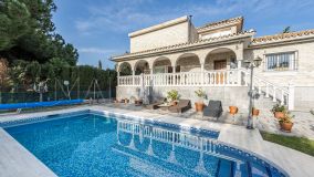 Villa for sale in Carib Playa, Marbella Öst