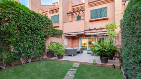 Adosado en venta en La Reserva de los Monteros, Marbella Este