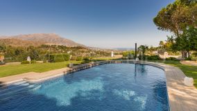 Villa for sale in El Madroñal, Benahavis