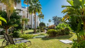 Erdgeschosswohnung zu verkaufen in Bahía del Velerín, Estepona Ost