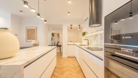 Appartement rez de chaussée for sale in Bahía del Velerín, Estepona Est