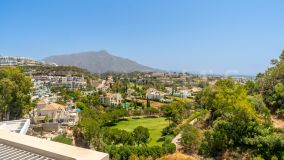 Duplex Penthouse for sale in La Quinta, Benahavis