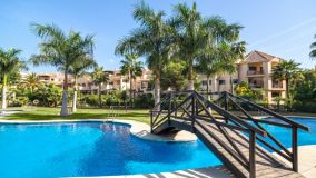 Apartamento Planta Baja en venta en Las Mimosas, Marbella - Puerto Banus