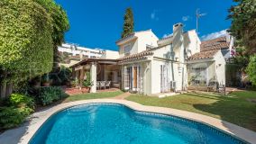 Villa with extension possibilities in a sought after area on Marbella´s Golden Mile