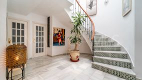 Villa for sale in Nueva Andalucia, Marbella
