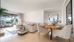 Zweistöckiges Penthouse zu verkaufen in Los Capanes del Golf, Benahavis
