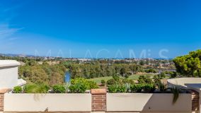 Zweistöckiges Penthouse zu verkaufen in Los Capanes del Golf, Benahavis